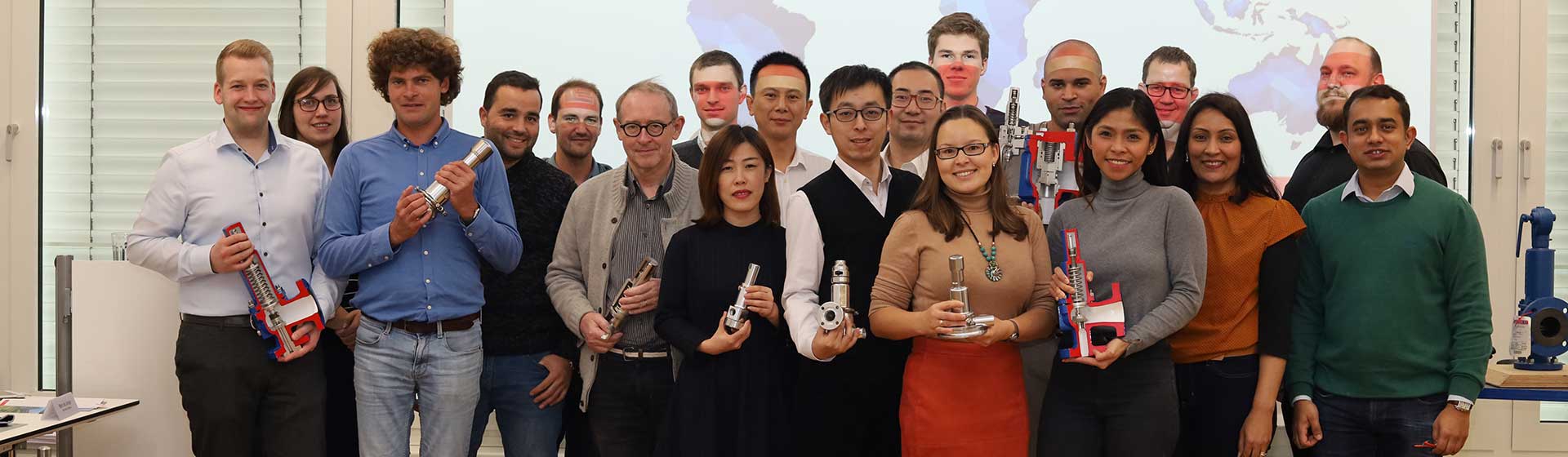 Подготовка международного персонала