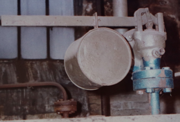 Safety Valves with Lever and Weight