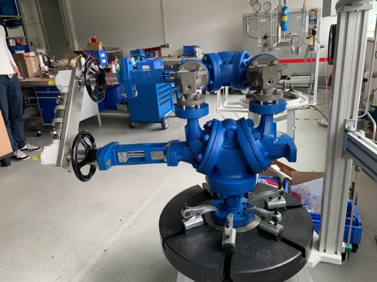 Sicherheits- Wechselventilkombination mit Winkelgetriebeverbindung